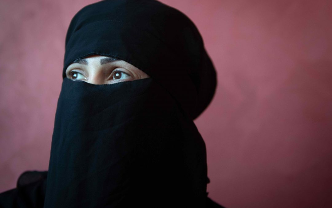 Jordan: Women Refugees Turn to Prostitution for Survival – A Photojournalist’s Tale